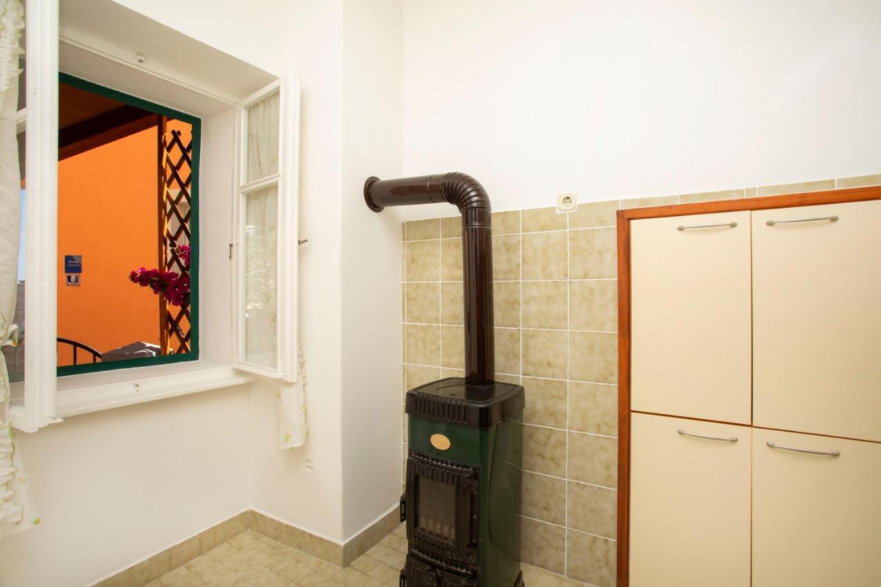 Casa Santo E Albina Rabac Villa Buitenkant foto